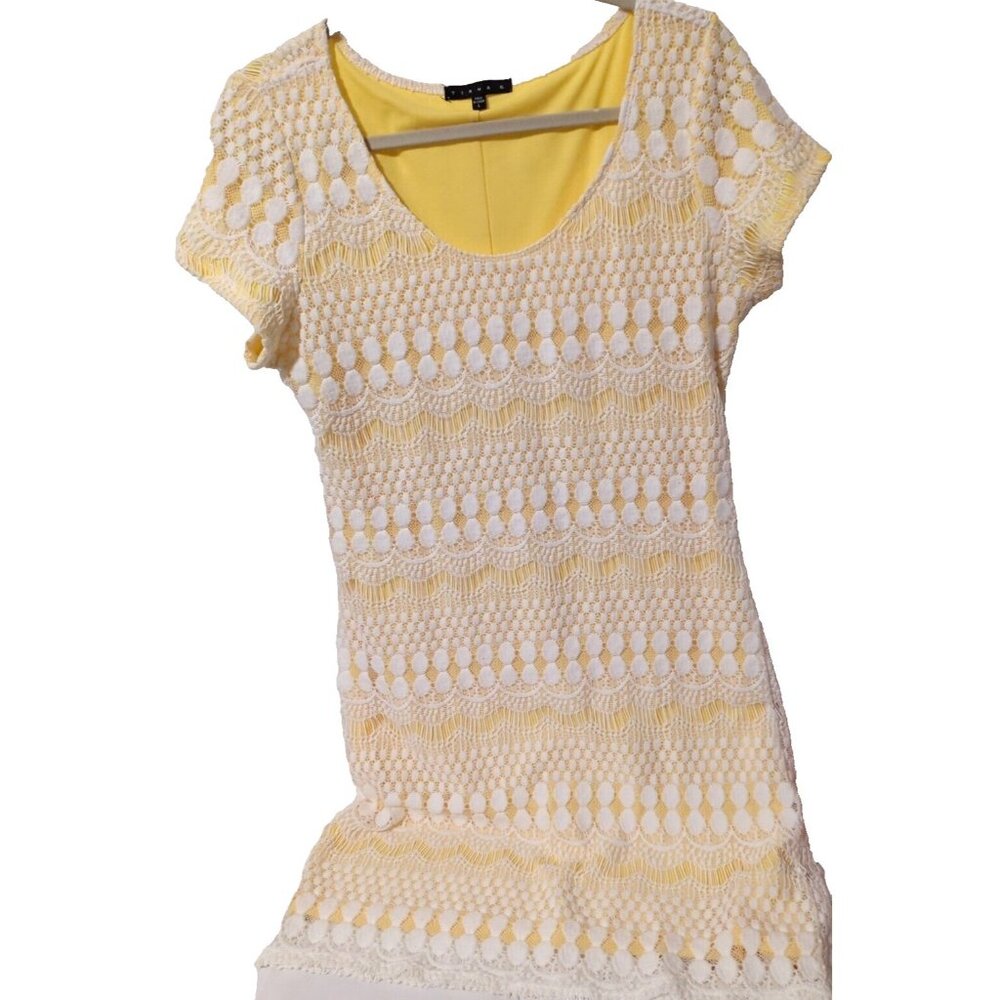 Tatiana B Size LG  Sheath Dress White Lace on Yellow Cap Sleeve  Slimming